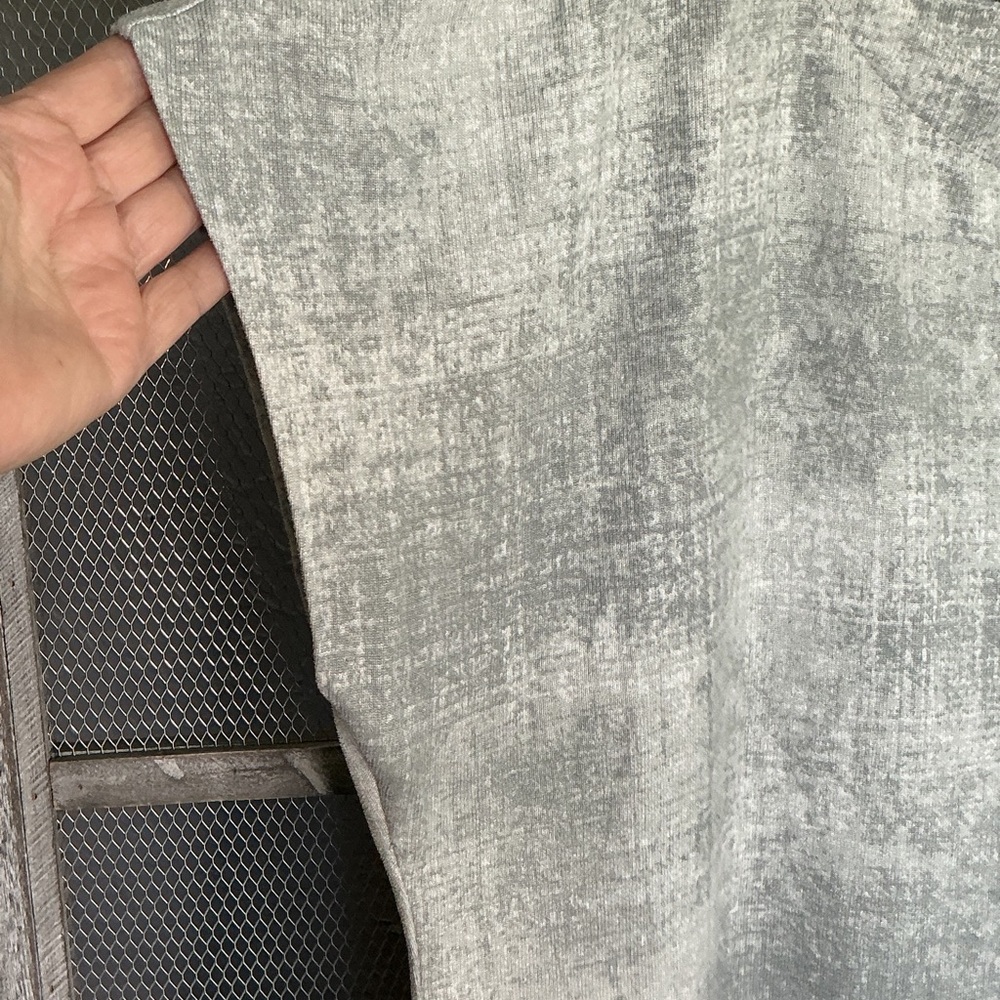 LuLaRoe Cozy Collection Anita style top - Picture 2 of 2